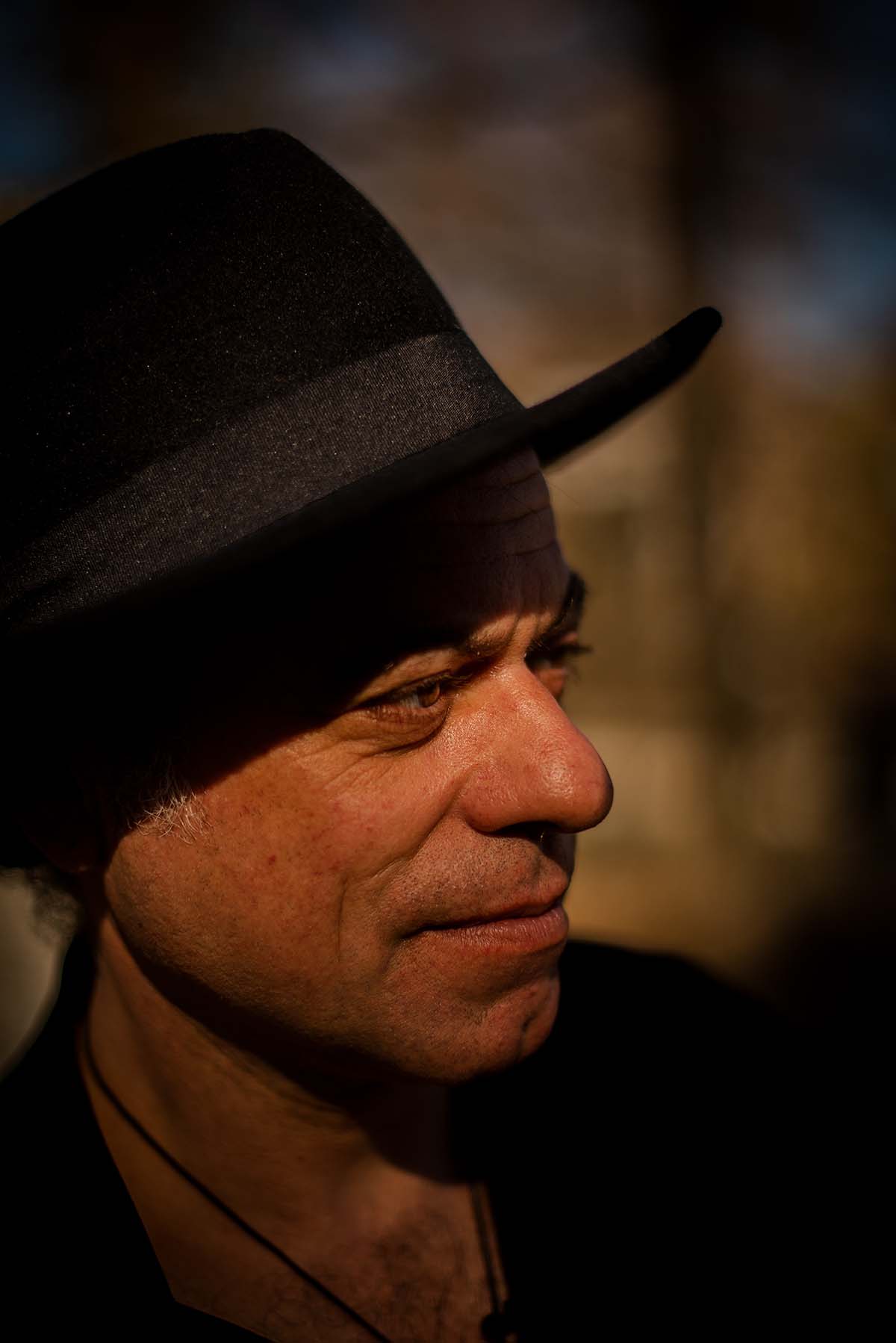Portrait Fotografie von Giuseppe Nocito an der Aare in Bern